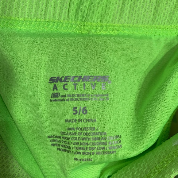 Girls Sketchers Active Shorts - Picture 3 of 3